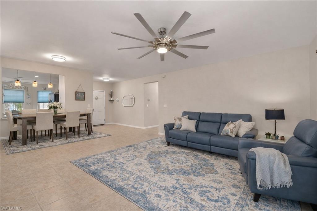 15259 Yellow Wood Dr Property Photo 3