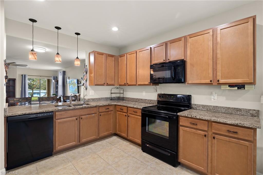 15259 Yellow Wood Dr Property Photo 8