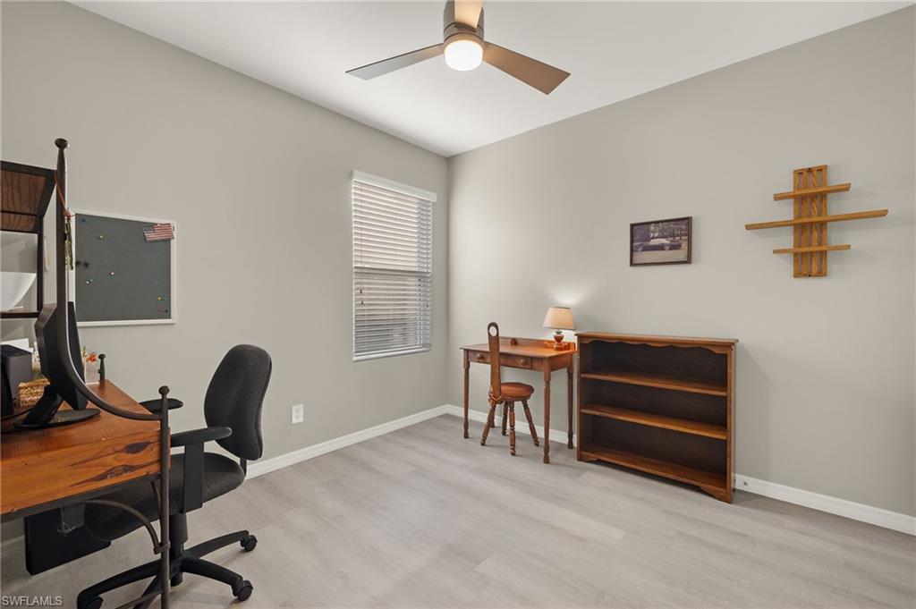 15259 Yellow Wood Dr Property Photo 18