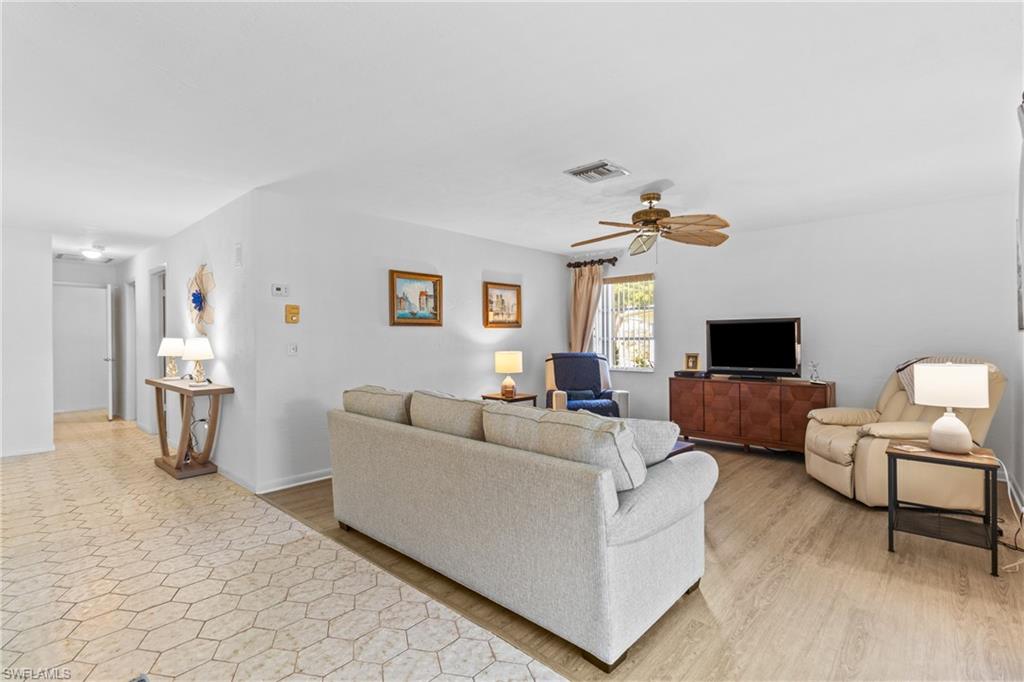 5549 Boynton Ln Property Photo 9