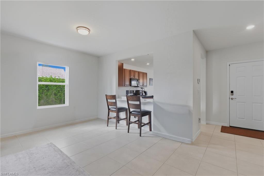 314 Se Van Loon Ter Property Photo 11