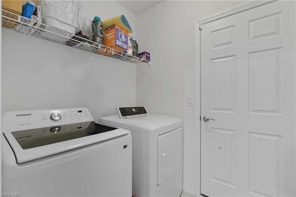 314 Se Van Loon Ter Property Photo 19