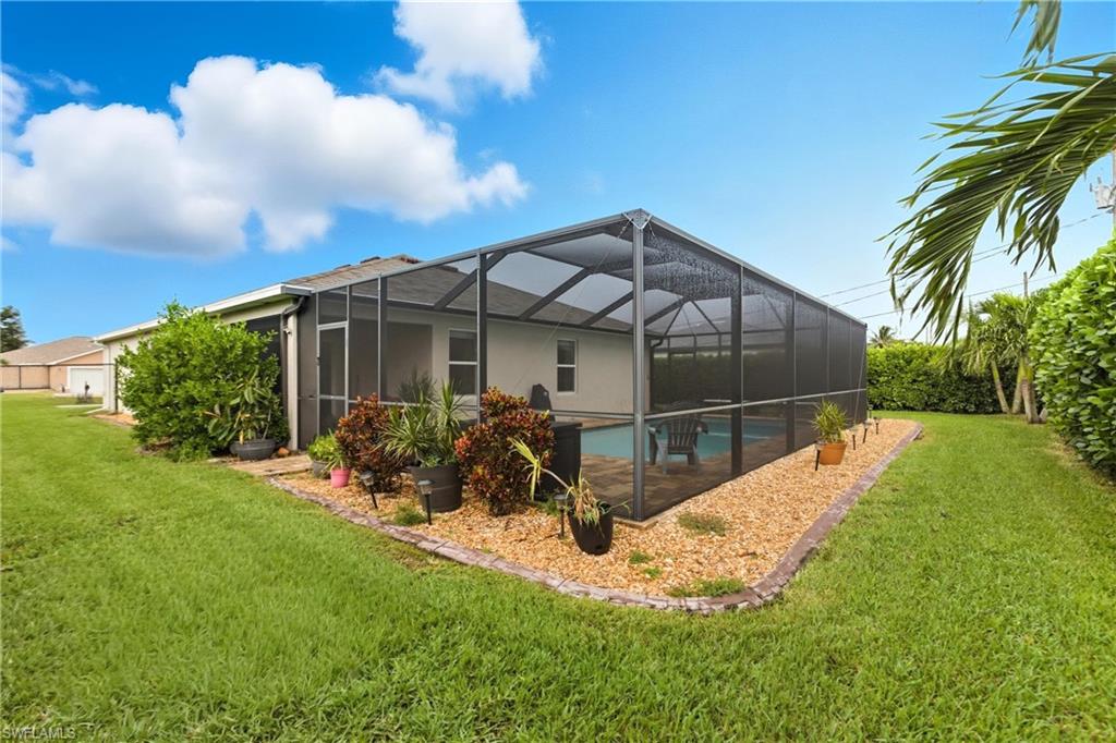 314 Se Van Loon Ter Property Photo 25