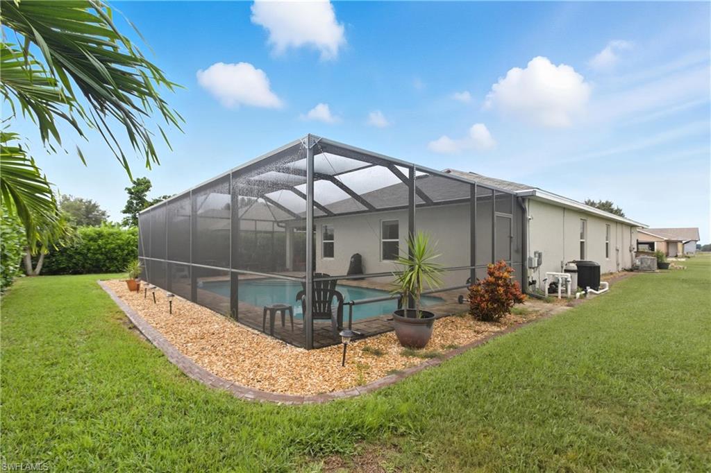 314 Se Van Loon Ter Property Photo 26