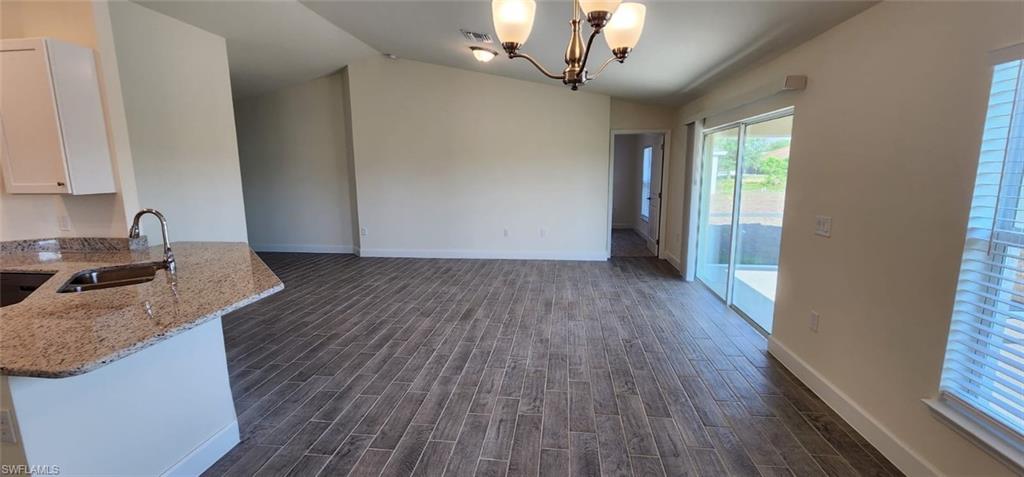 2513 43rd St Sw Property Photo 5