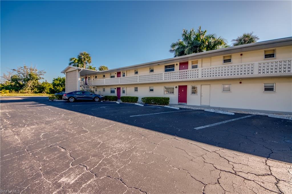 1003 Tropic TER Property Photo 1
