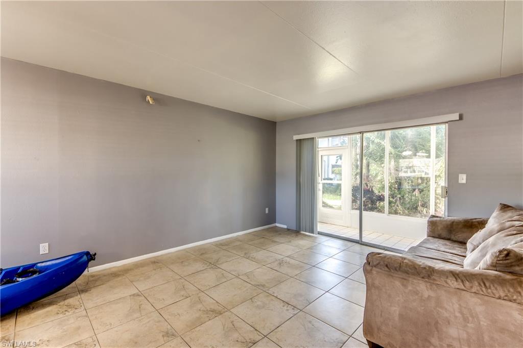 1003 Tropic Ter Property Photo 9