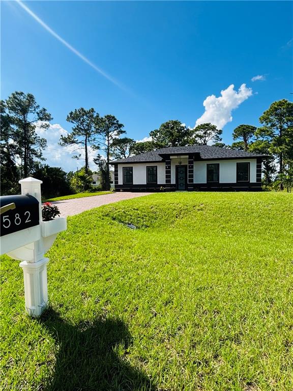 582 Eisenhower BLVD Property Photo 1
