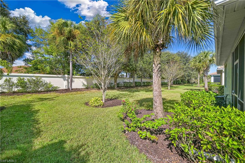 2173 Summersweet Dr Property Photo 4