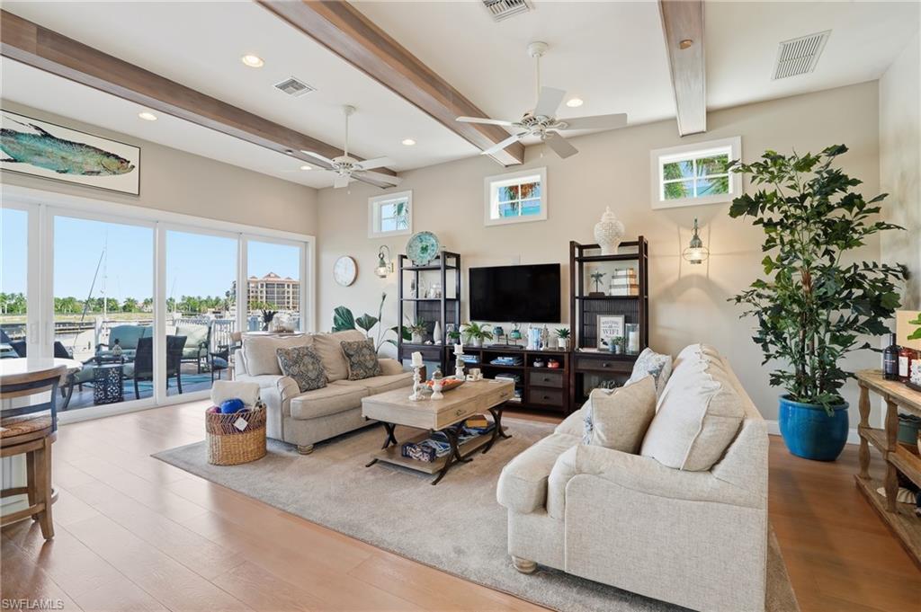 5886 Shell Cove Dr Property Photo 2