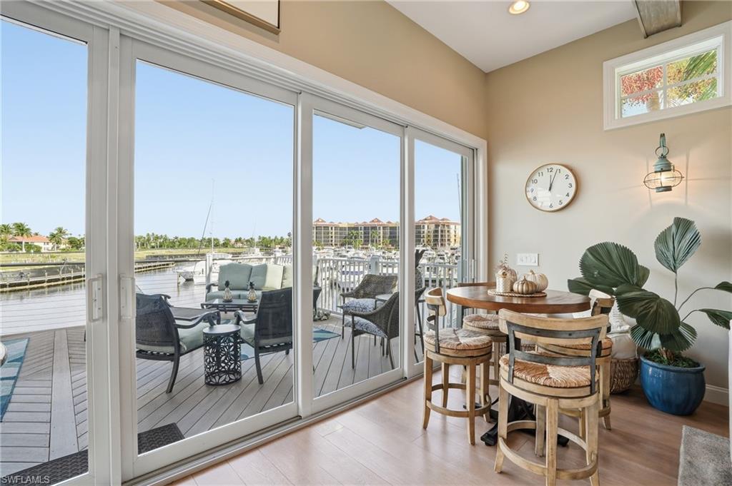 5886 Shell Cove Dr Property Photo 14