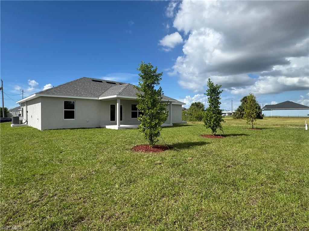 1225 Nw 24th Pl Property Photo 5