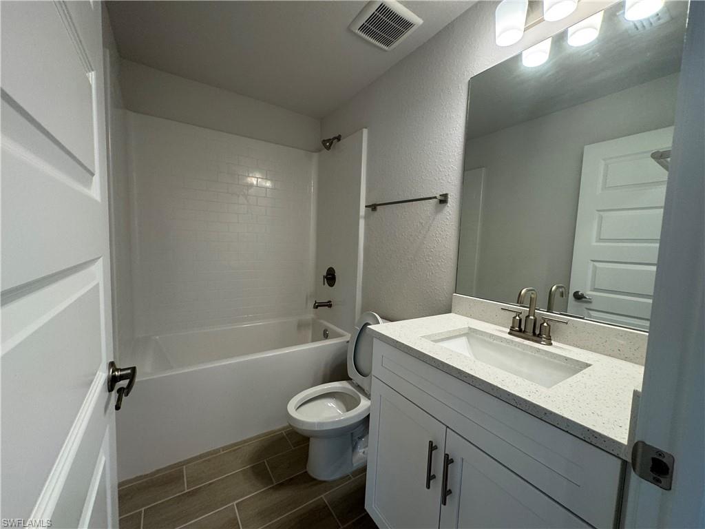 1225 Nw 24th Pl Property Photo 16