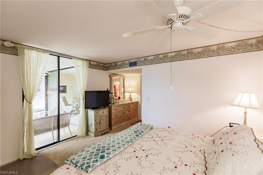4585 Trawler Ct 302 Property Photo 14