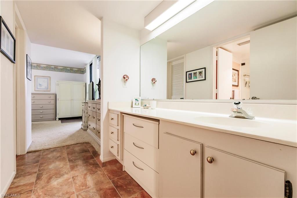 4585 Trawler Ct 302 Property Photo 16