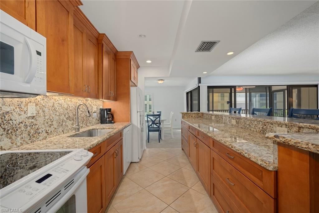 2721 W Gulf Dr 213 Property Photo 12