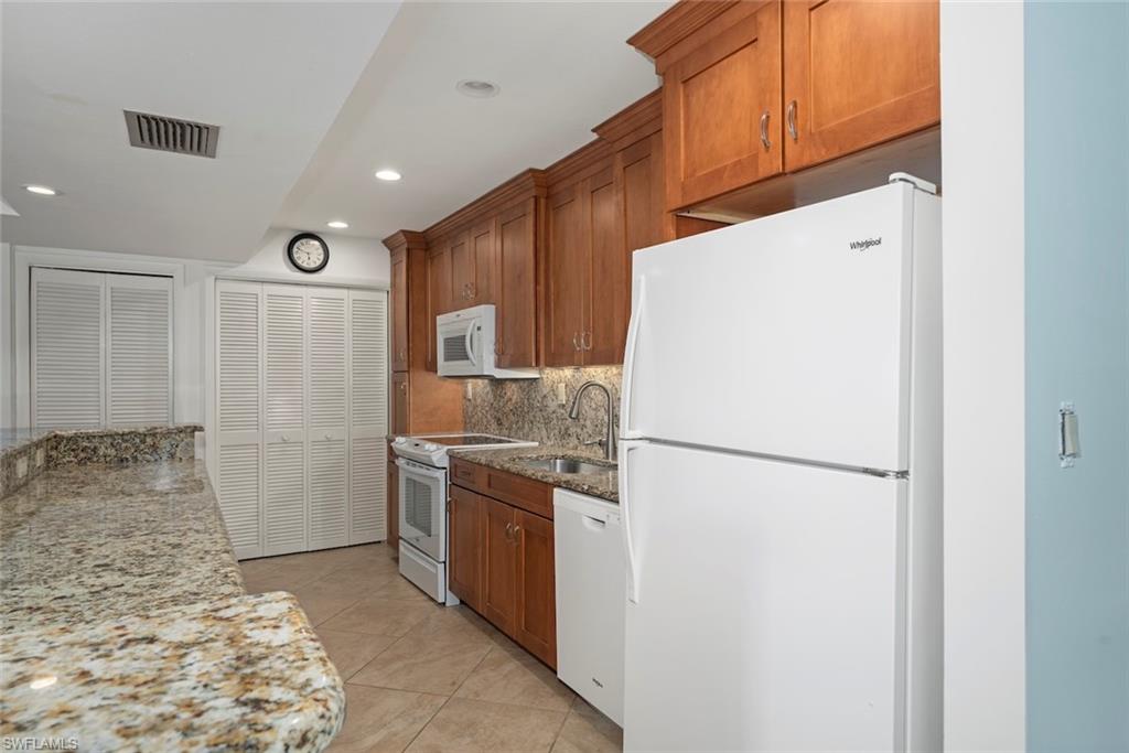 2721 W Gulf Dr 213 Property Photo 15