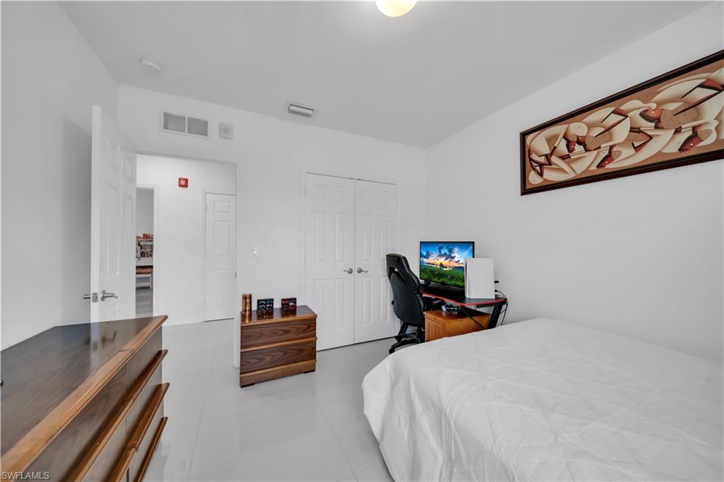 221 Sw 21st Ter Property Photo 34