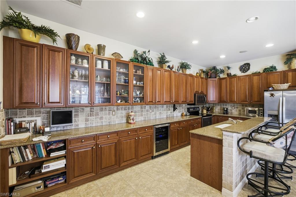 14143 Bently Cir Property Photo 12