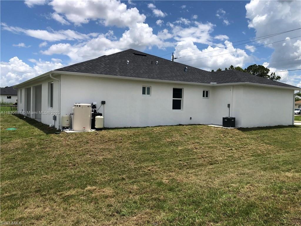 4572/4574 Golfview Blvd Property Photo 3