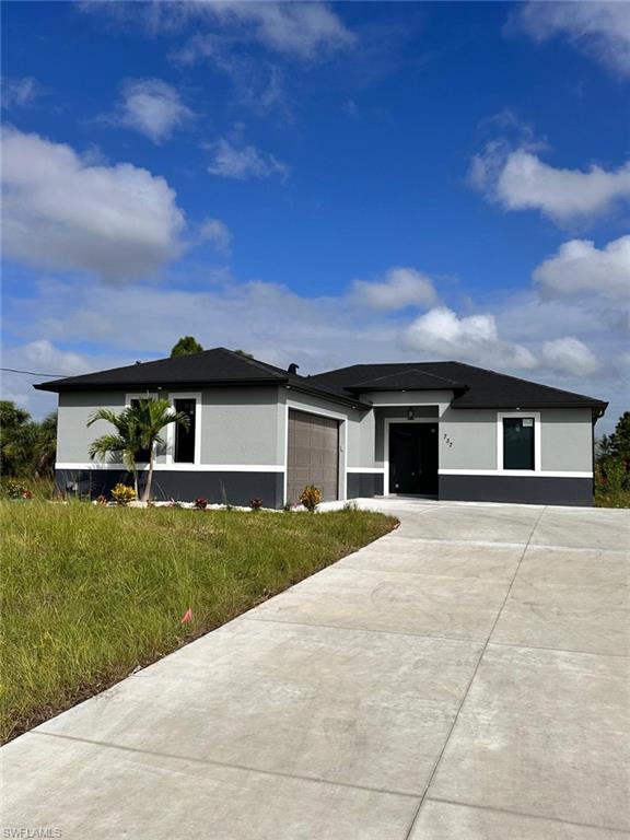 737 Cairo ST E Property Photo 1