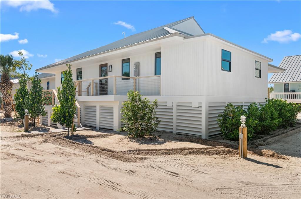 24 Beach Homes Property Photo 3