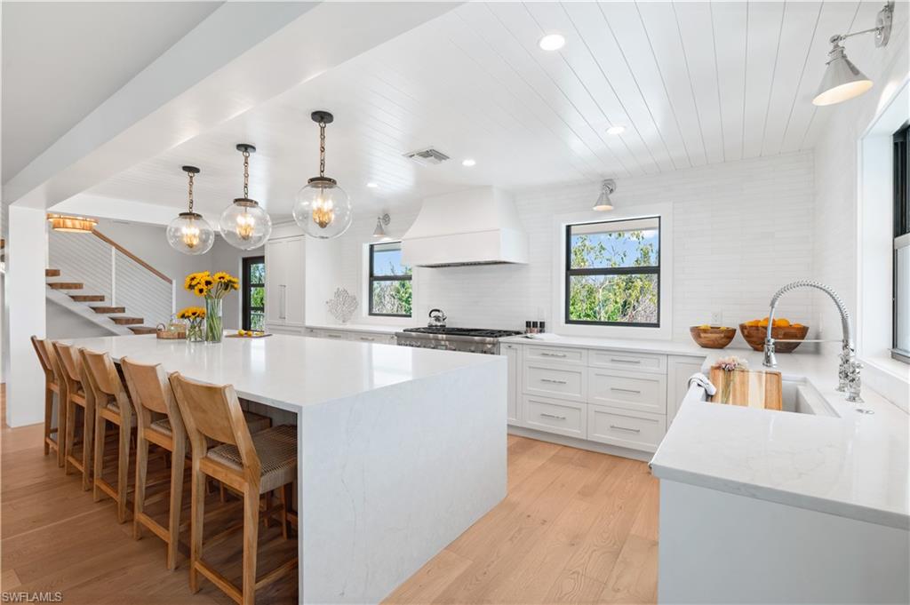 24 Beach Homes Property Photo 7