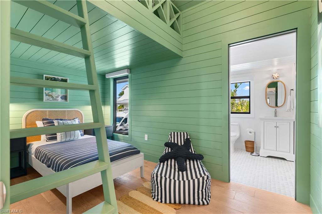24 Beach Homes Property Photo 27