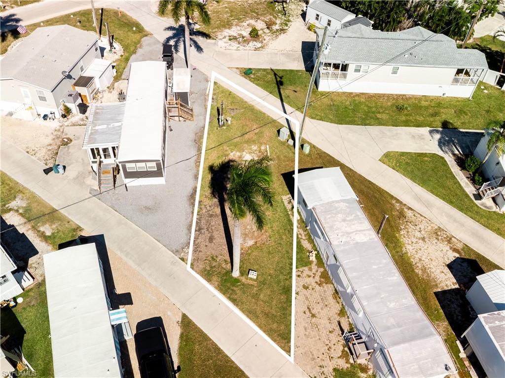 16978 Captains Dr Property Photo 3