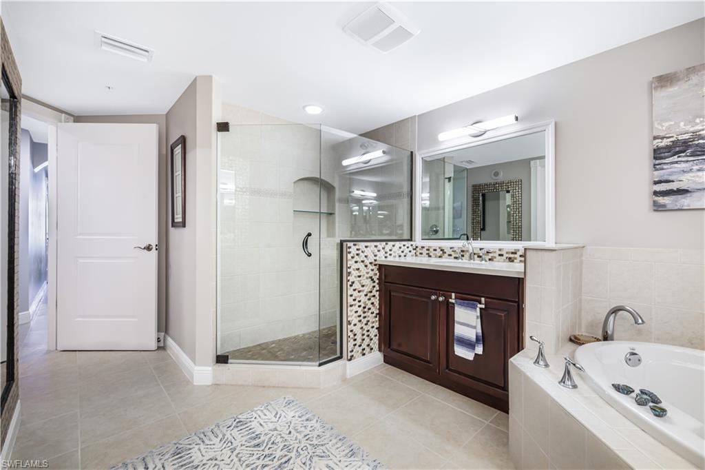 6081 Silver King Blvd 404 Property Photo 14