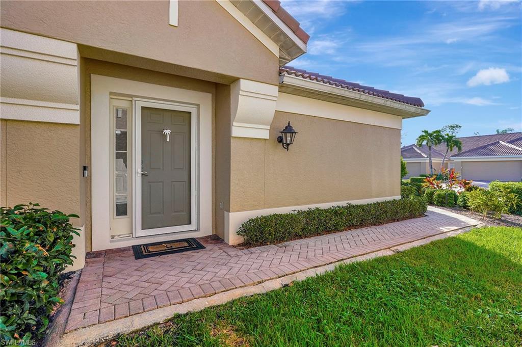 11041 Iron Horse Way Property Photo 3