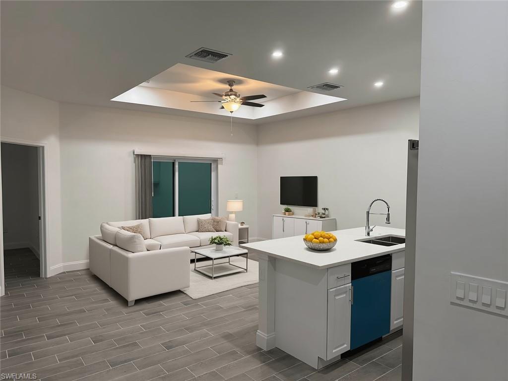 304-306 Gordon Ave S Property Photo 2