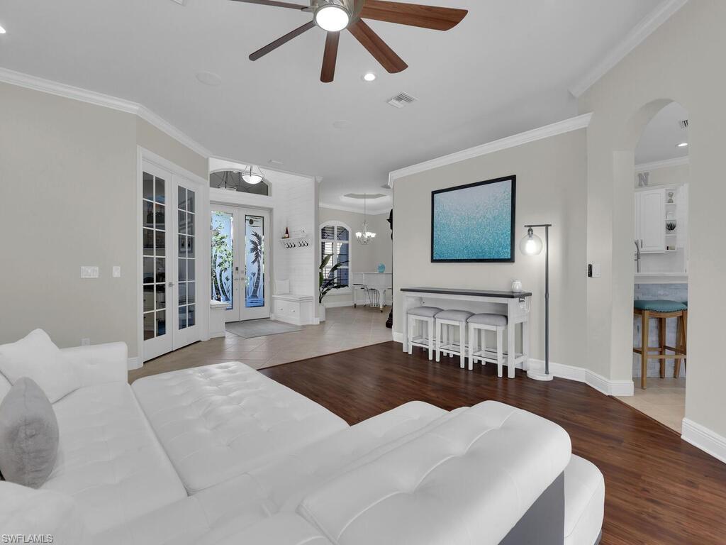6480 Pine Cone Ct Property Photo 18