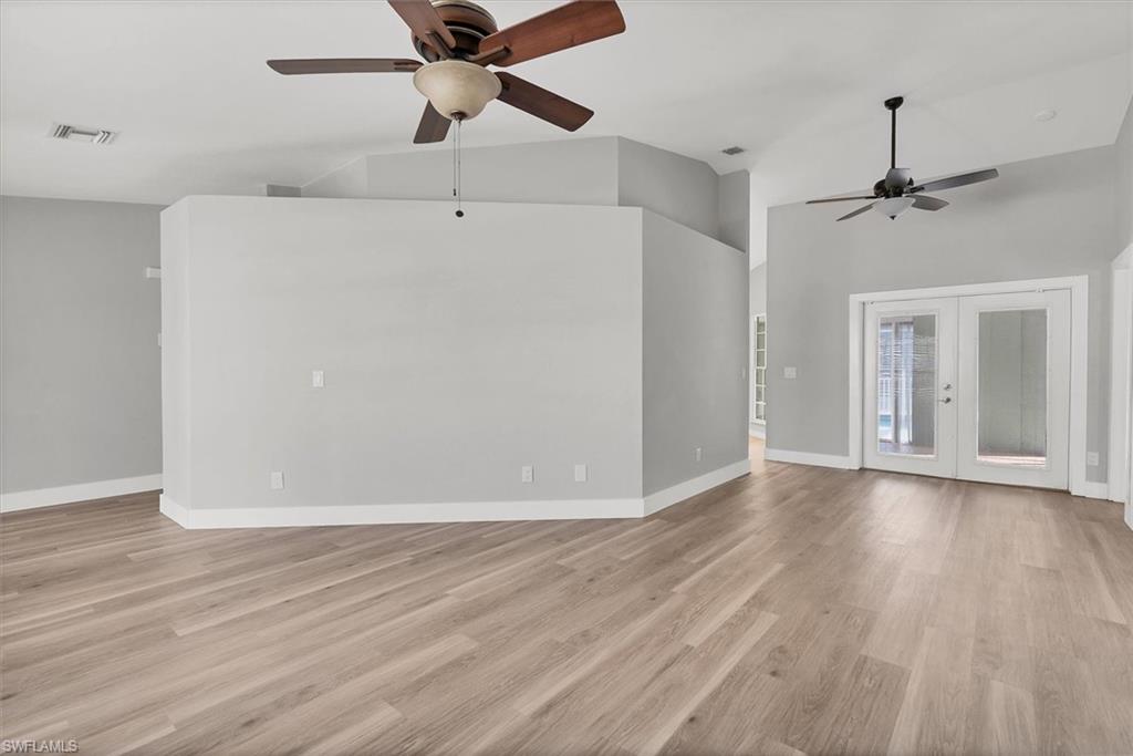 17585 Blackfriar Dr Property Photo 3