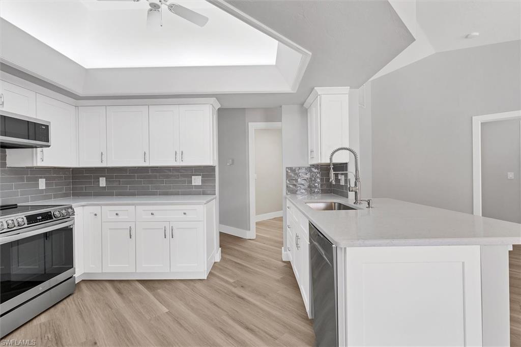 17585 Blackfriar Dr Property Photo 8