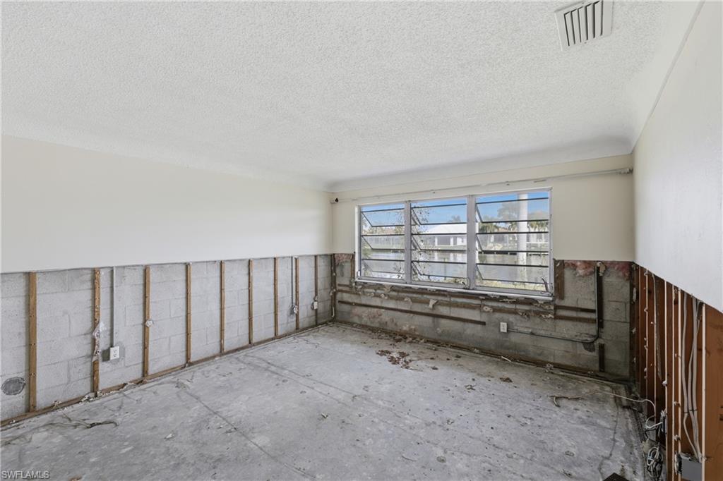 111 Sw 49th Ter Property Photo 22