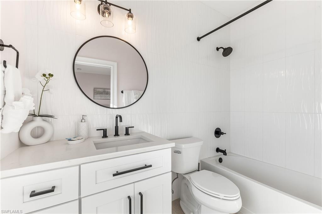 70 Avenue E Property Photo 24