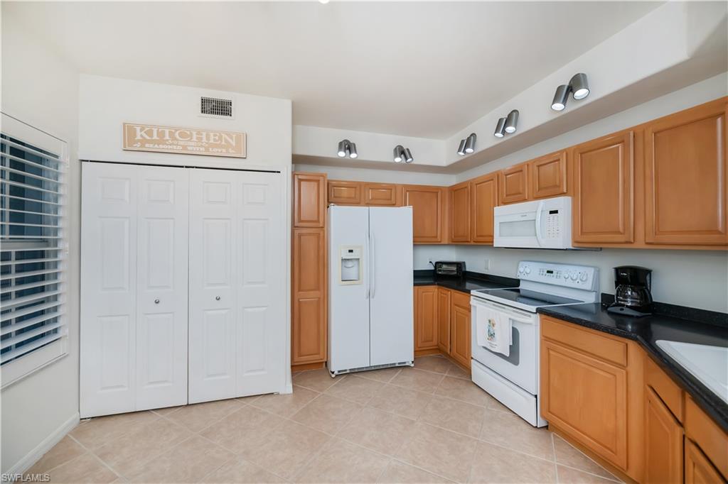 10109 Colonial Country Club Blvd 2404 Property Photo 6