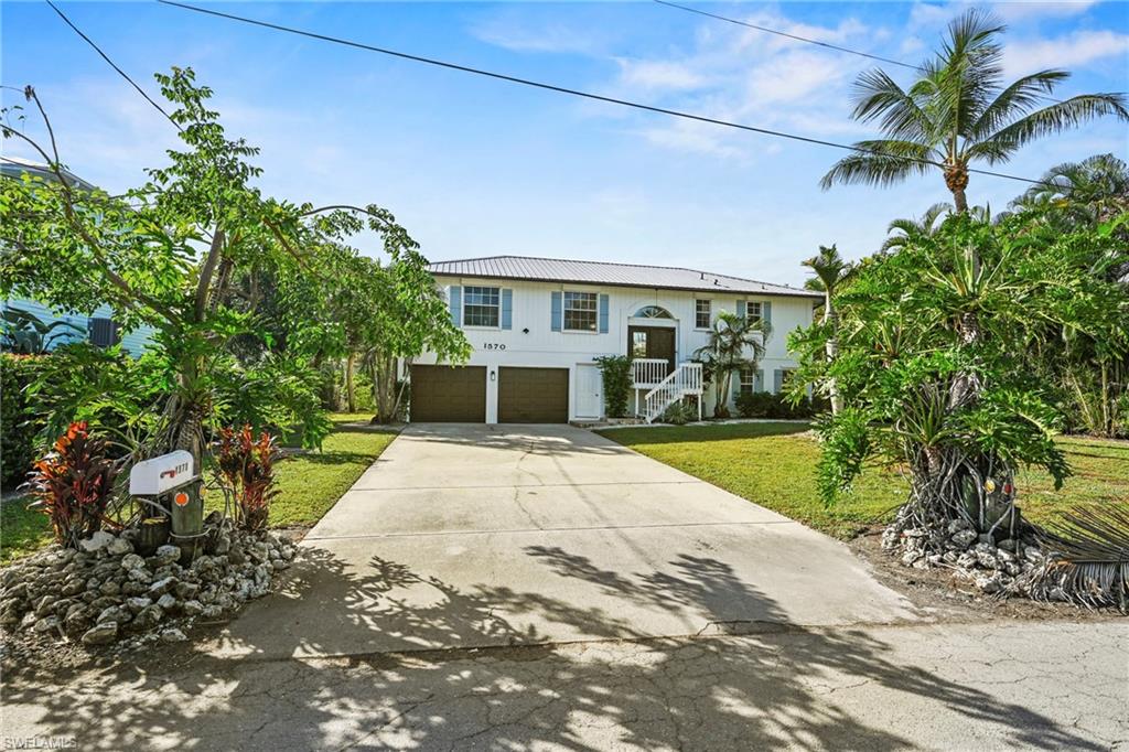 1570 Avion Pl Property Photo 2
