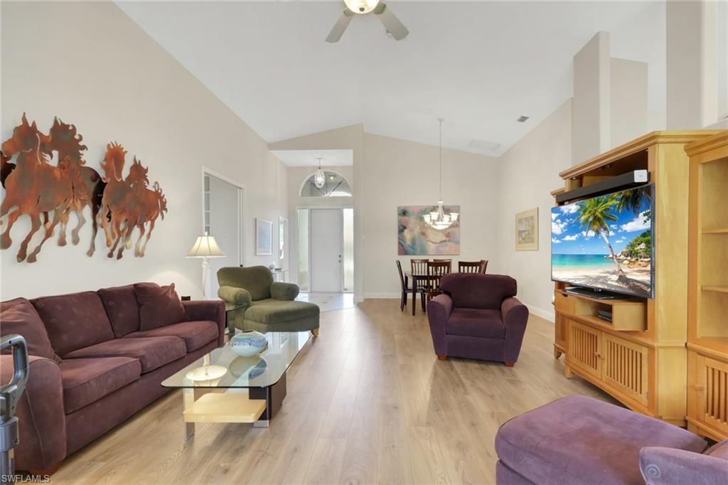 9519 Mariners Cove Ln S Property Photo 5