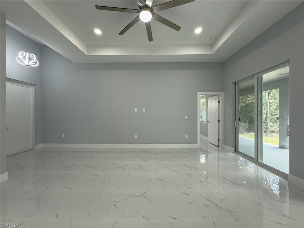 6137 Higgins Ave Property Photo 10