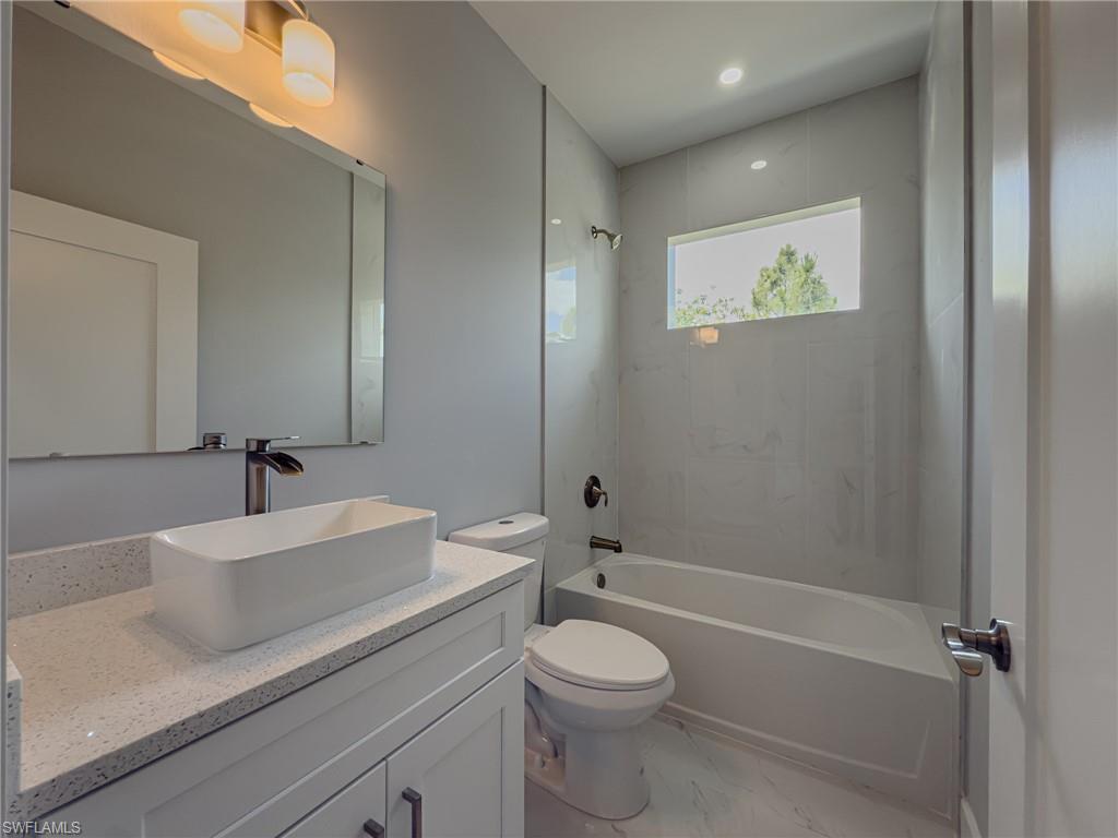 6137 Higgins Ave Property Photo 22