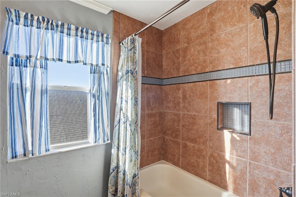 1624 Emerald Cove Dr Property Photo 28