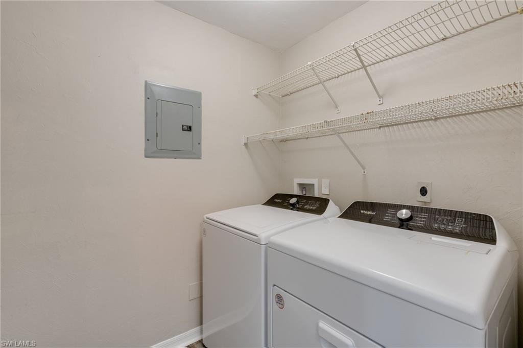 425 Sw 47th Ter 5-8 Property Photo 12