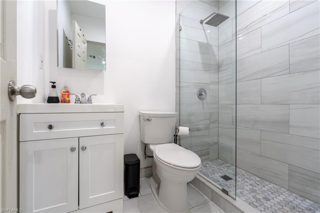 947 Ne 149 St Property Photo 28