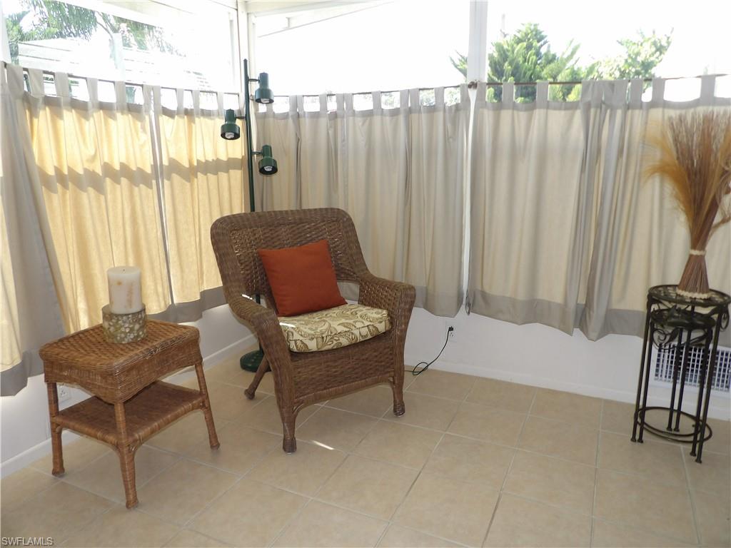 301 Twig Ct N Property Photo 13