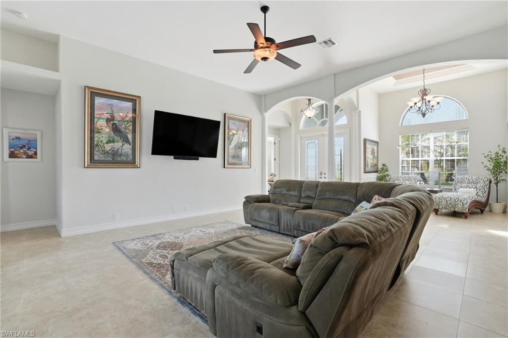 5267 Tiffany Ct Property Photo 8