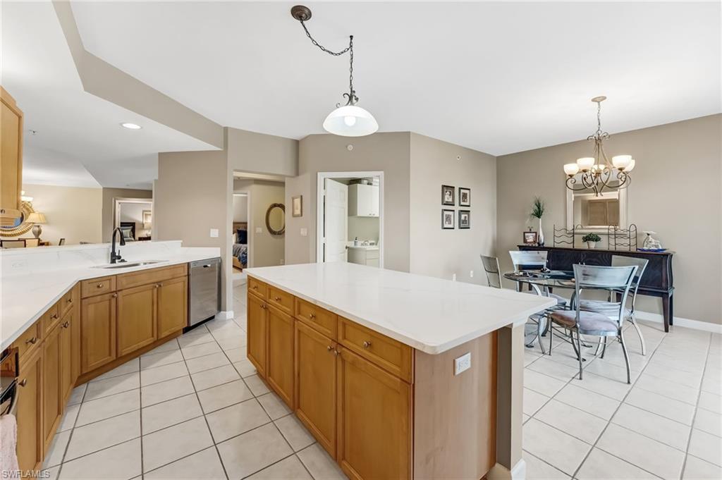 14250 Royal Harbour Ct 318 Property Photo 6
