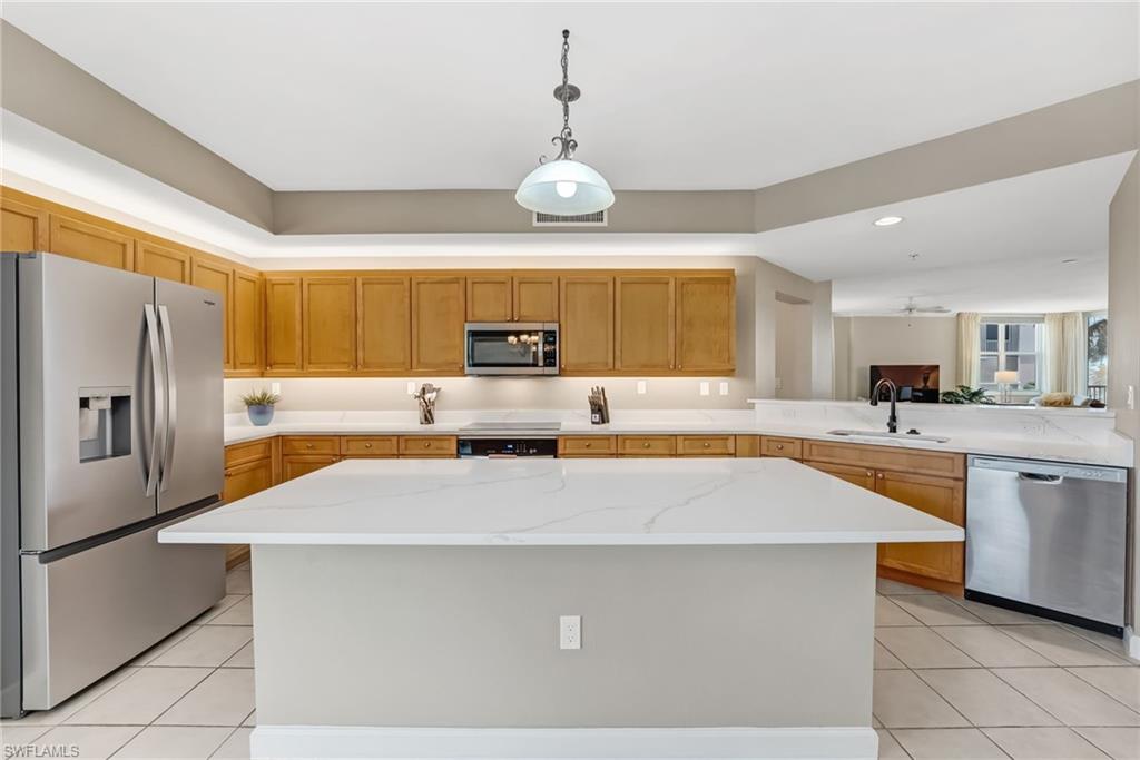 14250 Royal Harbour Ct 318 Property Photo 7