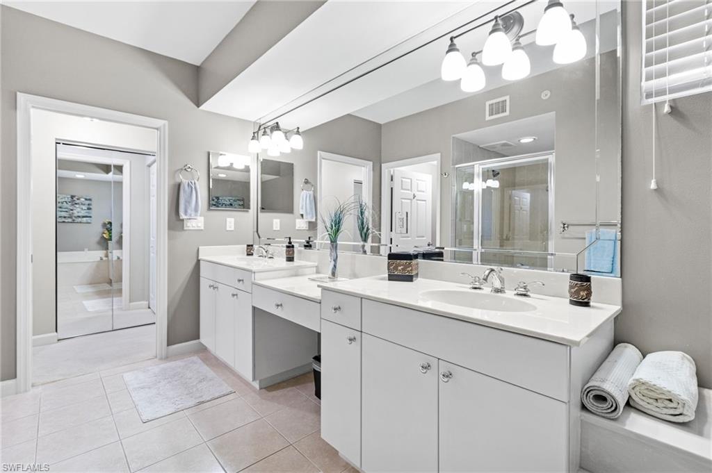 14250 Royal Harbour Ct 318 Property Photo 23